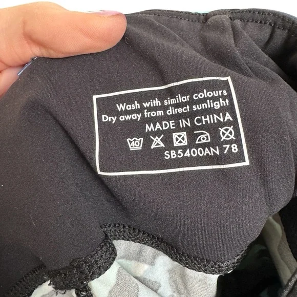 Women’s Sweaty Betty Leggings - Picture 5 of 6